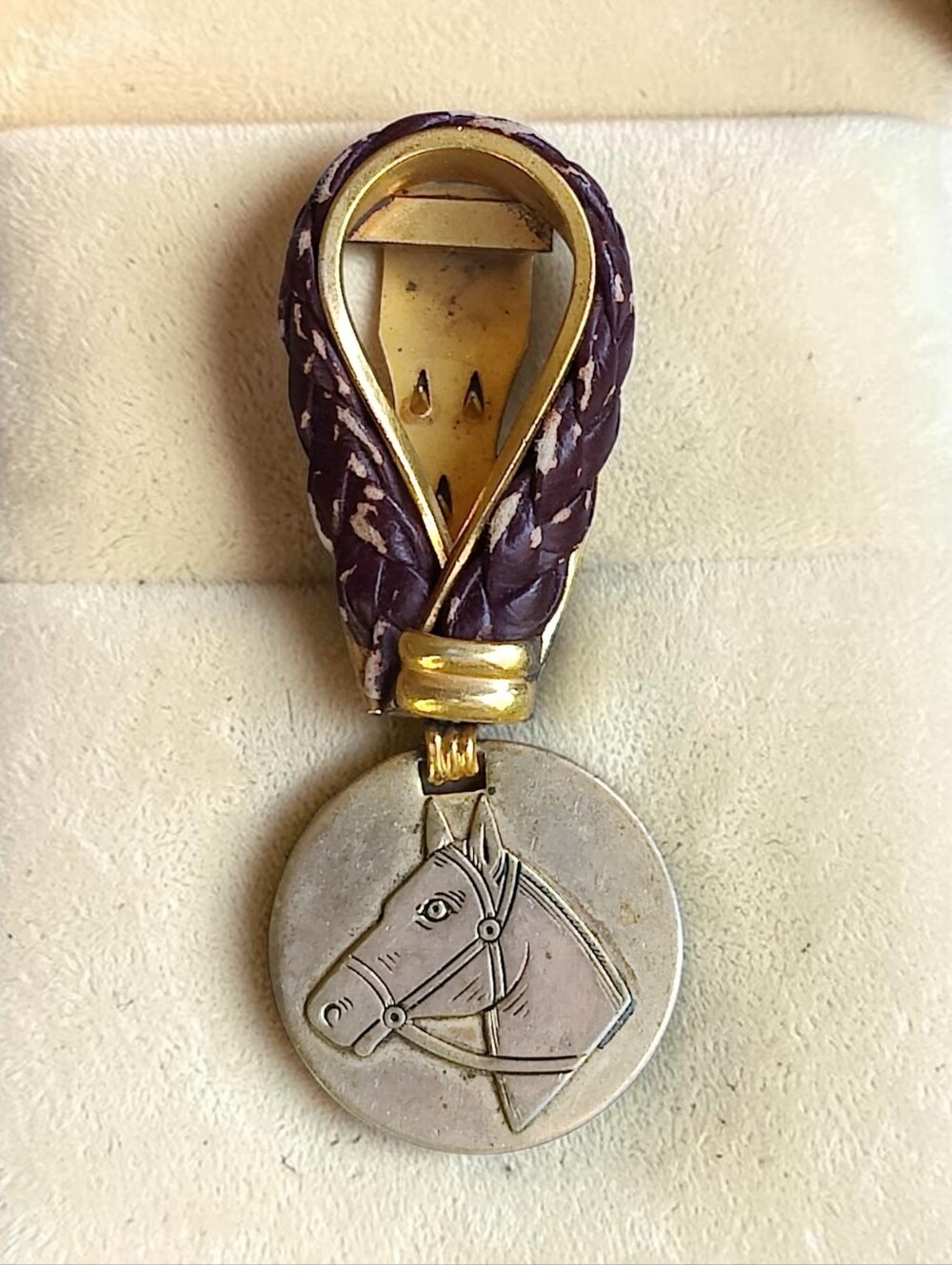🐴 Vintage Art Deco Leather Horse Dress Clip